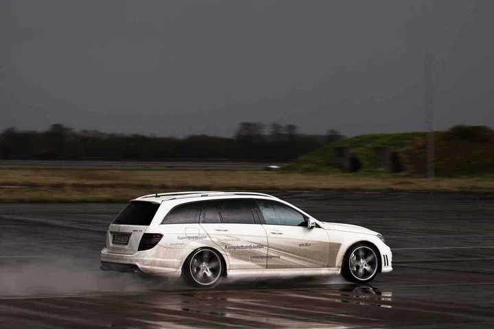 Mercedes C63 AMG station Wagon by Edo Competition