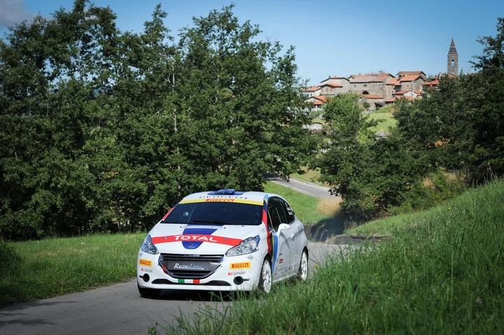 Peugeot 208 R2 2014