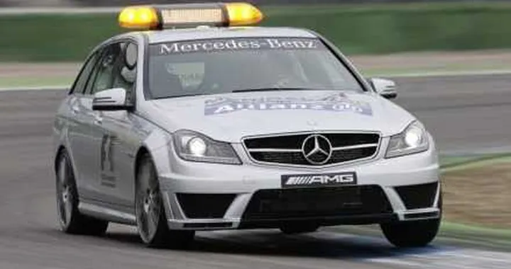 F1: Mercedes presenta la nuova Medical Car