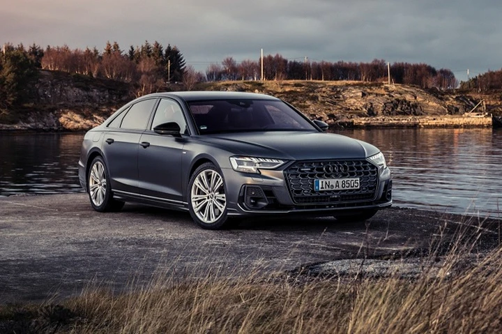 Audi A8 ed S8 2022: ordinazioni, equipaggiamenti e prezzi