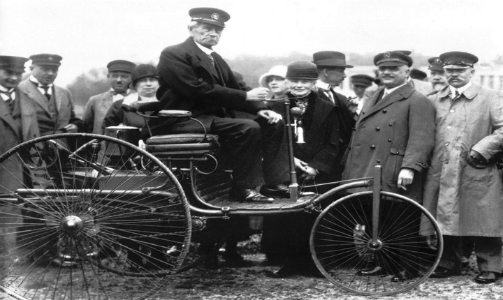 Mercedes-Benz: 130 anni fa la prima automobile della storia