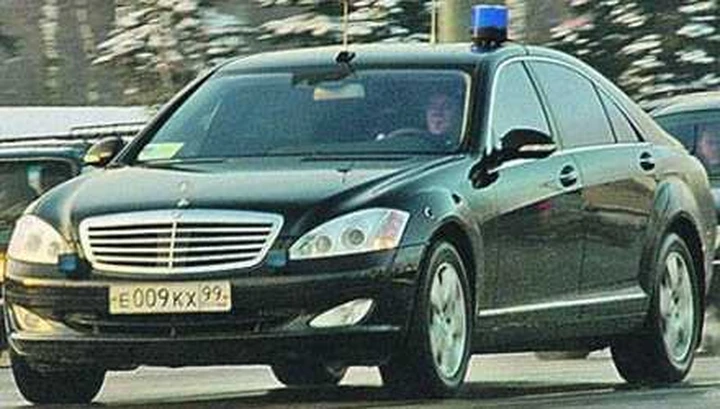 Russia, scatta la protesta contro le auto blu
