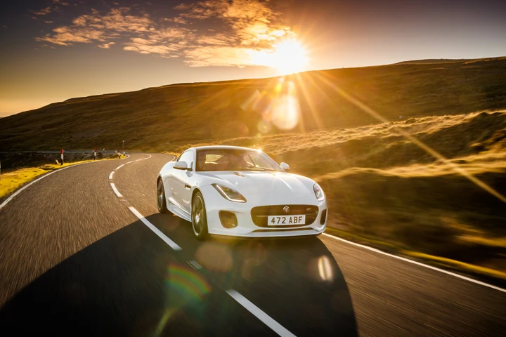 Jaguar: al debutto le versioni Chequered Flag Limited Edition