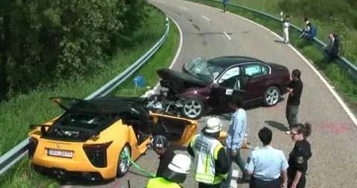 Nurburgring: grave incidente a pilota Toyota