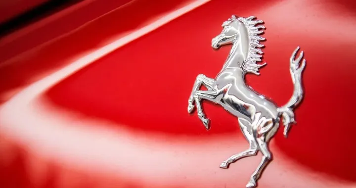 Ferrari guida la classifica della reputazione aziendale 2025