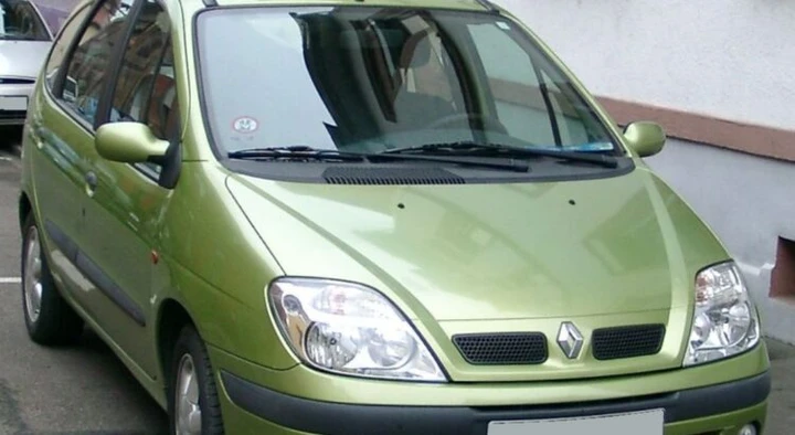 Rinvenuta auto dal fiume dopo vent'anni: scoperta sinistra