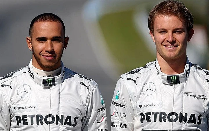 F1, Rosberg e Hamilton ai ferri corti
