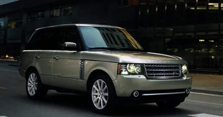 Due esclusivi 4x4: Range 2010 e Discovery 4