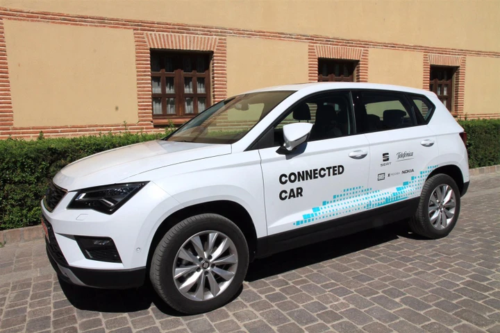 Seat sviluppa l’auto connessa