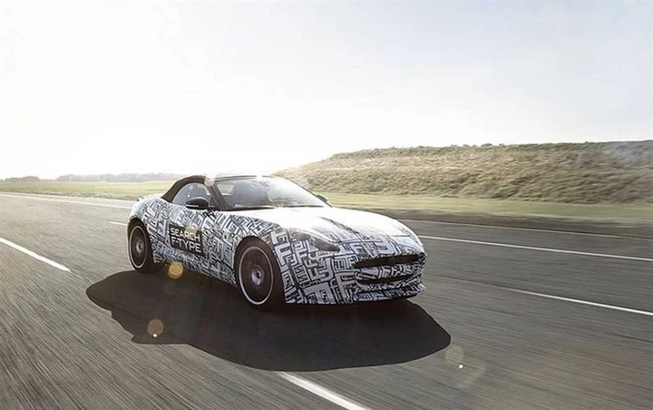 Jaguar F-Type: la baby-sportiva monterà il V8 turbo