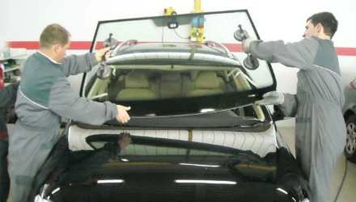 Lavorare nell'automotive: lo specialista dei vetri auto