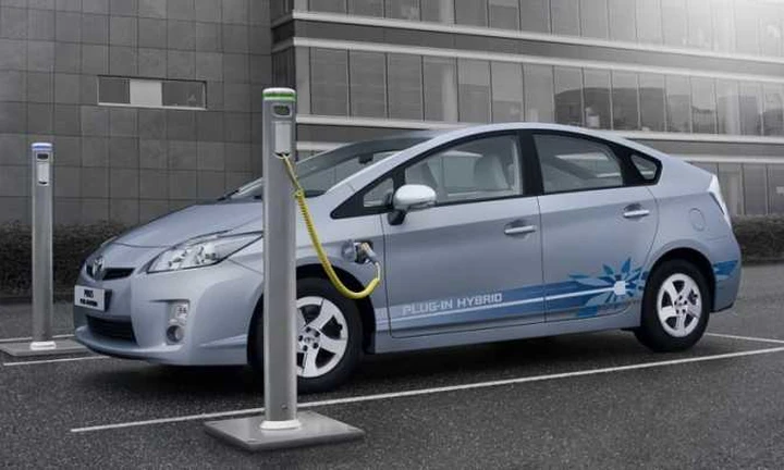 Toyota Prius Plug-in anche per l'Italia