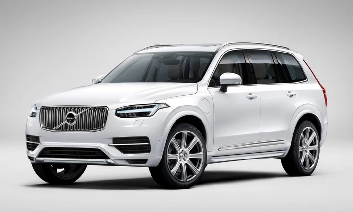 Volvo XC 90 T8: ibrido da 400 CV