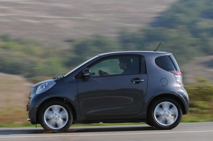 Toyota iQ, arriva la motorizzazione da 1.3 litri