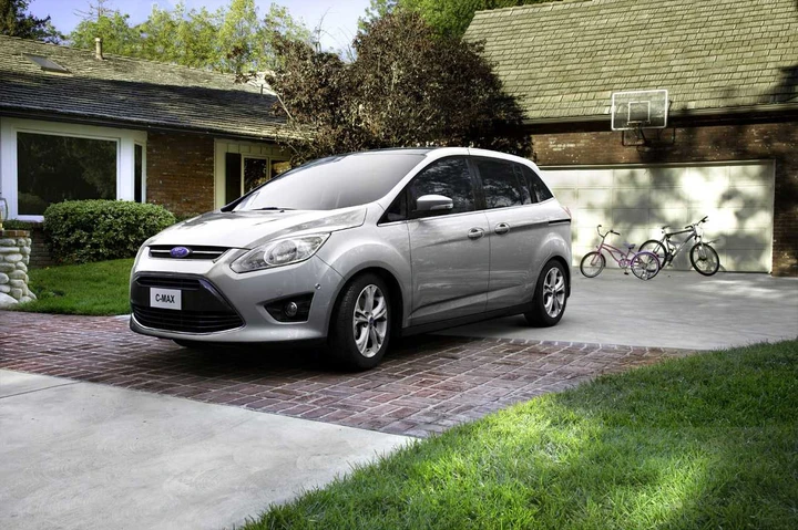 Nuova Ford C-Max 7