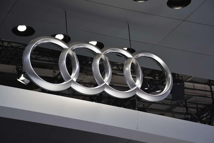 Stand Audi al Salone di Parigi 2014