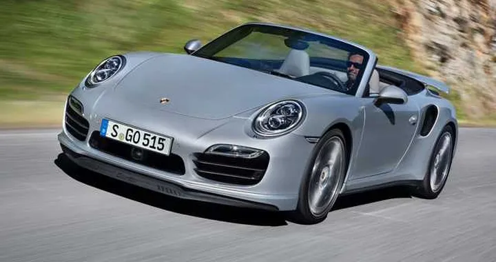 Nuova Porsche 911 Turbo Cabriolet: le immagini ufficiali