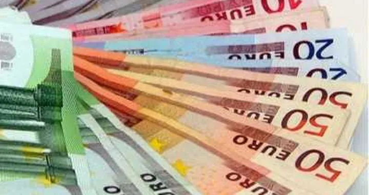 Aumenti IVA e IPT: la manovra tartassa l'auto