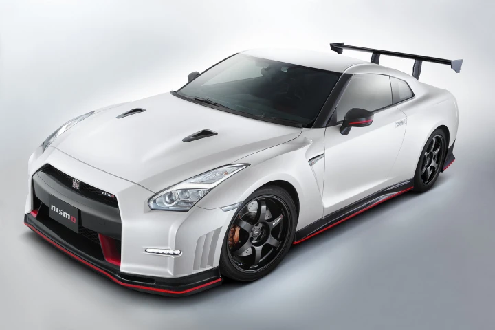 Nissan: una nuova supercar in arrivo