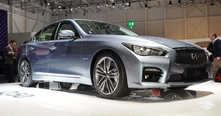 Infiniti Q50 al Salone di Ginevra 2013
