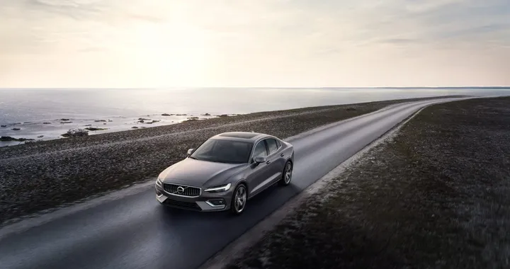 Volvo Cars, la crisi porta al taglio di 1.200 dipendenti