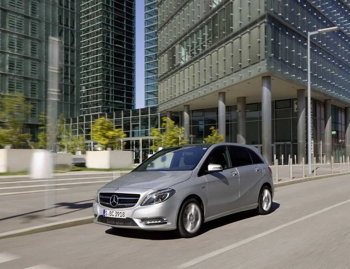 Mercedes Classe B elettrica: negli USA dal 2014