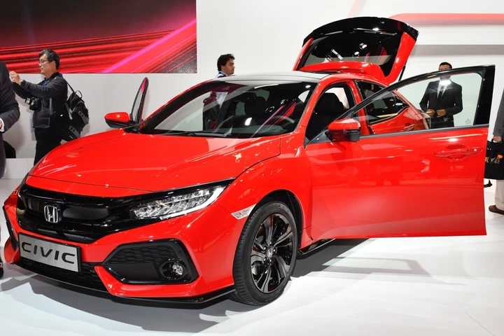 Honda Civic al Salone di Parigi 2016