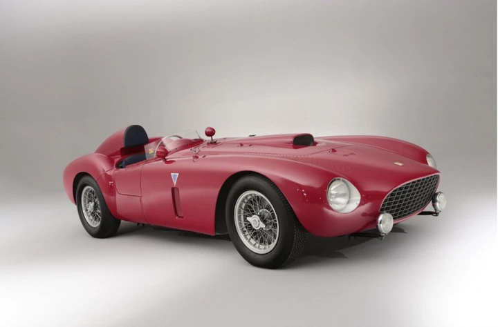 Bonhams: la Ferrari 375 Plus aggiudicata per quasi 14 milioni. E' record
