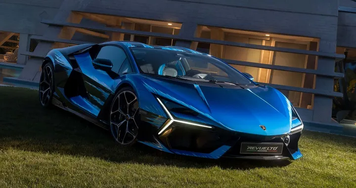 Lamborghini Revuelto Opera Unica: la Sardegna omaggiata con un capolavoro