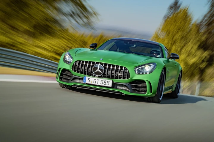 Mercedes-AMG GT R: tempo record per la Bestia dell’inferno Verde