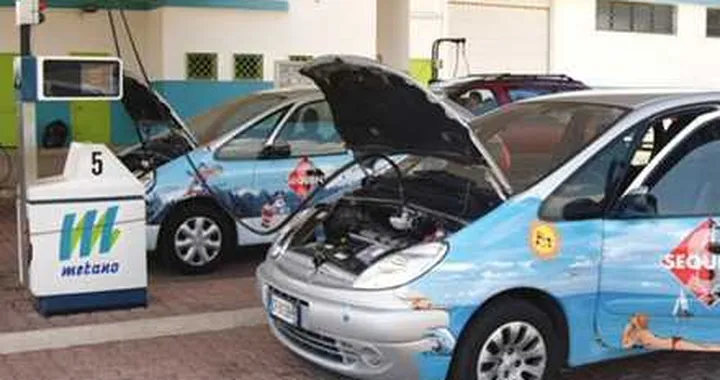 Storico sorpasso: GPL e metano su benzina
