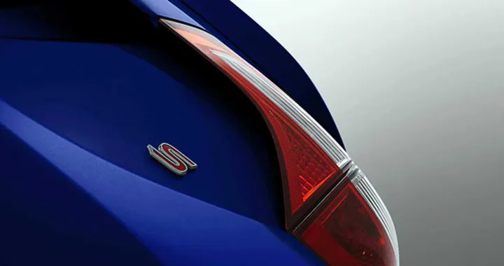 Nuova Toyota Corolla 2013, il teaser ufficiale