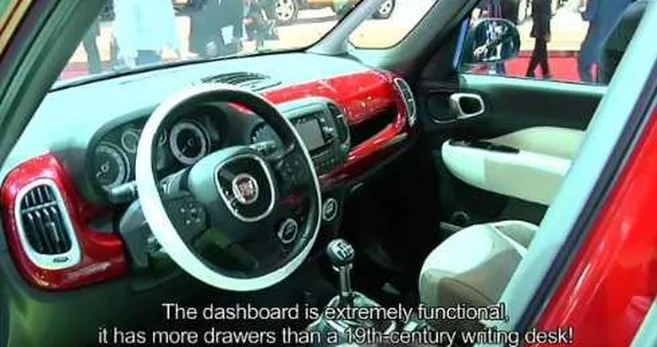 Fiat 500L: il video degli interni