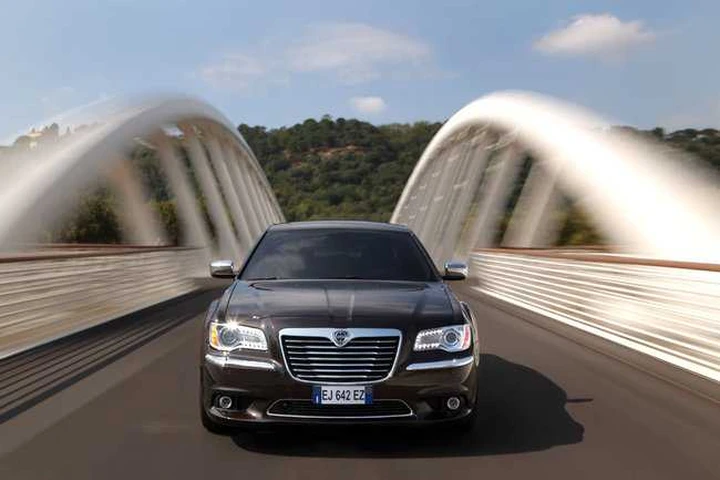 Nuova Lancia Thema 2011