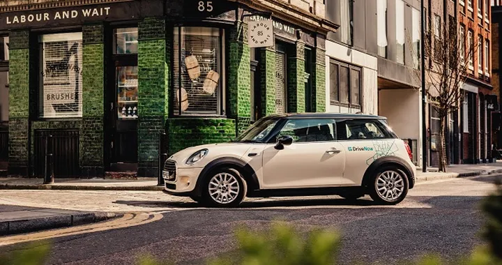 DriveNow: il car sharing Bmw introduce Mini tre porte