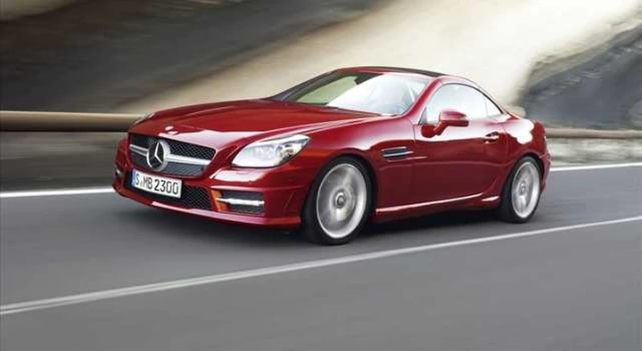 Mercedes-Benz Classe SLK: fascino e sportività