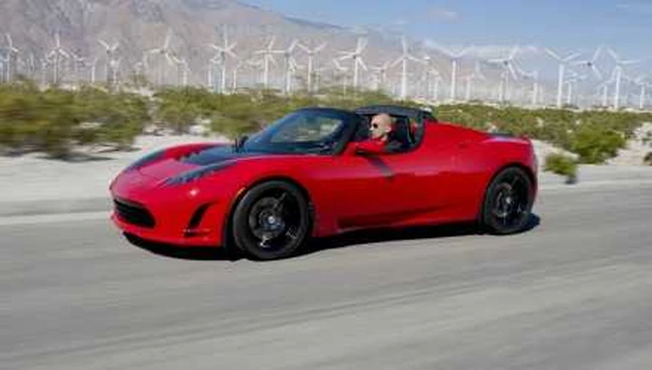 Tesla Roadster da record: 100.000 km in 2 anni