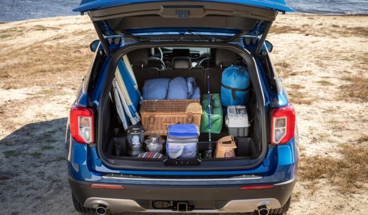 Vacanze in automobile: come caricare il bagagliaio