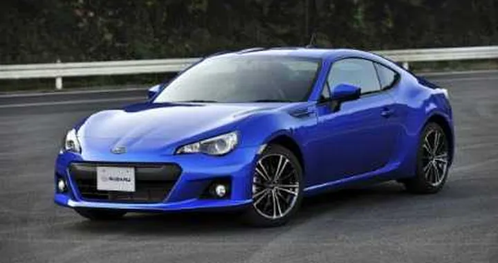 Subaru al lavoro sulla BRZ STI