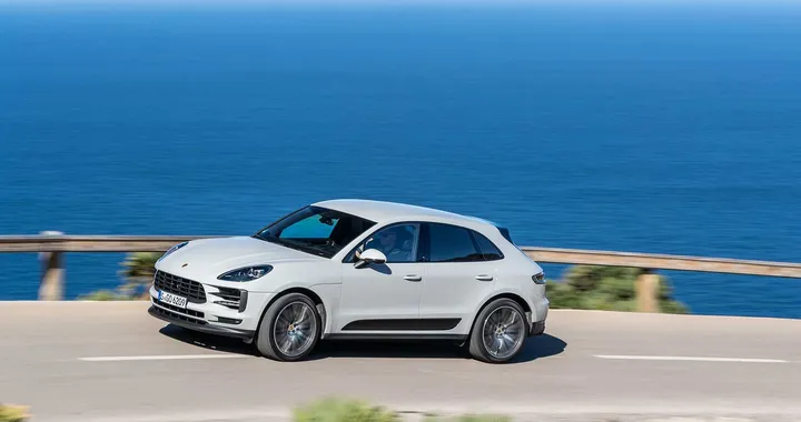 Porsche Macan, la nuova generazione sarà 100% elettrica