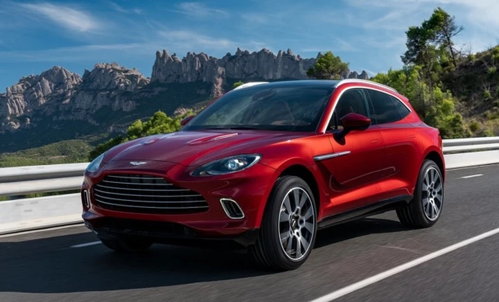 Aston Martin DBX: caratteristiche e prezzo del nuovo SUV