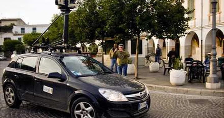 Street View: le Google Car dividono l'Europa