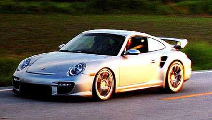 Porsche 911 GT2 RS by Switzer: 911 CV!