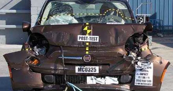 Fiat 500: solo 3 stelle nei crash test americani