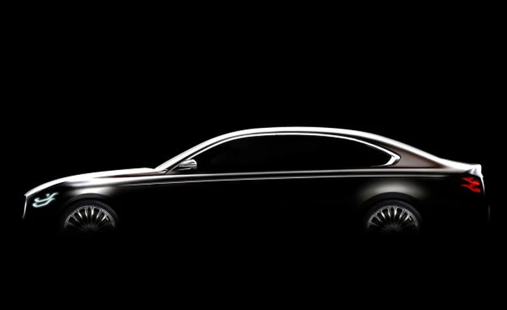 Kia K900: il primo teaser della berlina coreana