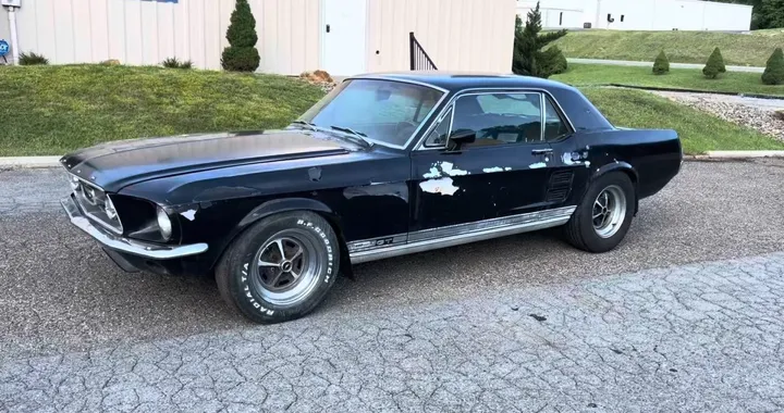 La leggenda nascosta: Mustang GT 1967 Side-Oiler, un’icona rara con DNA Shelby