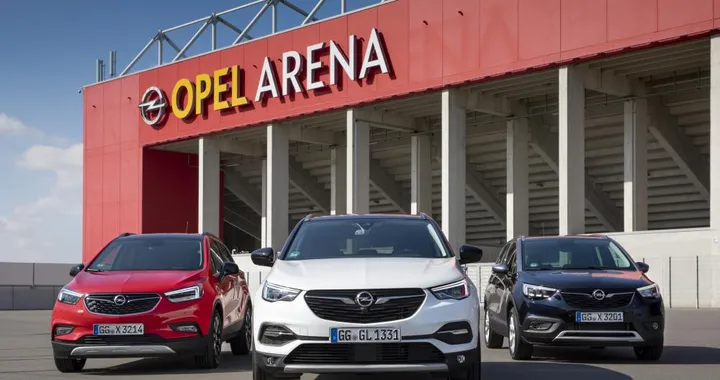 Opel: la famiglia X adotta propulsori più efficienti e puliti