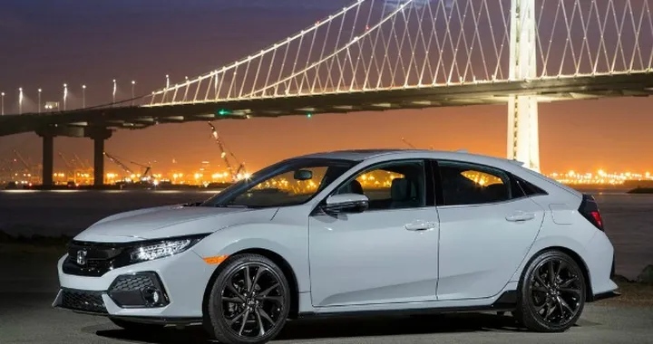 Nuova Honda Civic 5 porte 2017 al Salone di Los Angeles