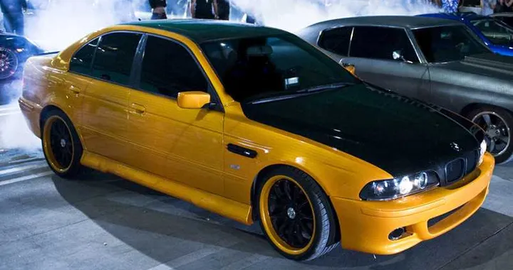 Bologna: gara clandestina con la Bmw della nonna