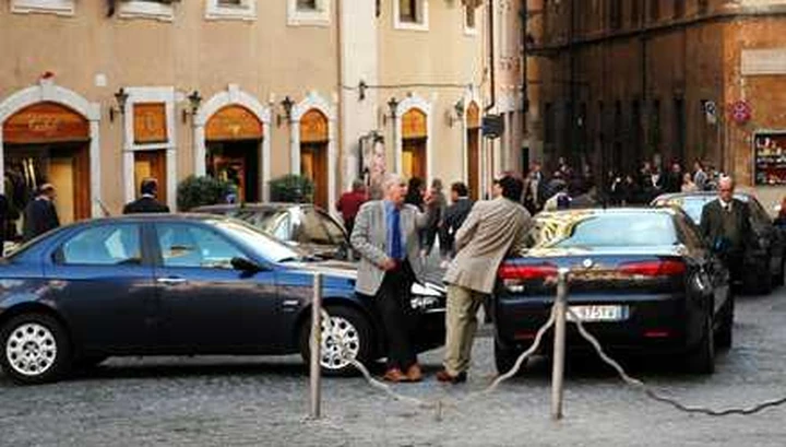 Auto blu: sono troppe, urge un censimento